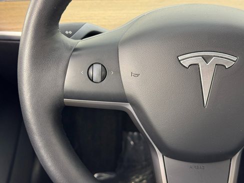 Used 2022 Tesla Model 3 Long Range image 18