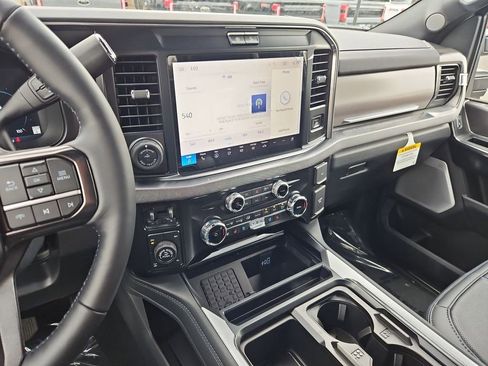 New 2026 Ford F250 Platinum w/ Tremor Off-Road Package image 18