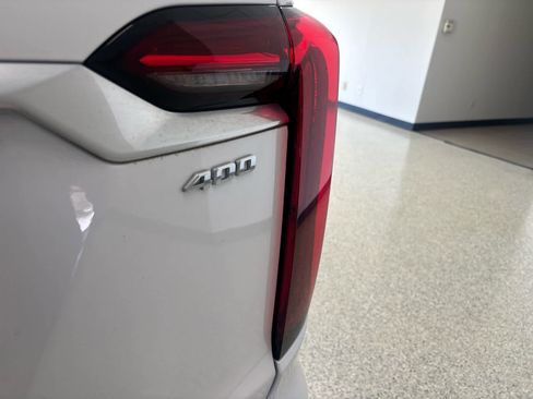 Used 2024 Cadillac XT6 Premium Luxury w/ Technology Package image 11