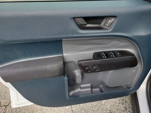 Certified 2025 Ford Maverick XL FWD image 15
