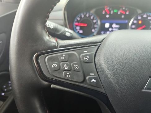 Used 2022 Chevrolet Equinox RS w/ Infotainment Package FWD image 12