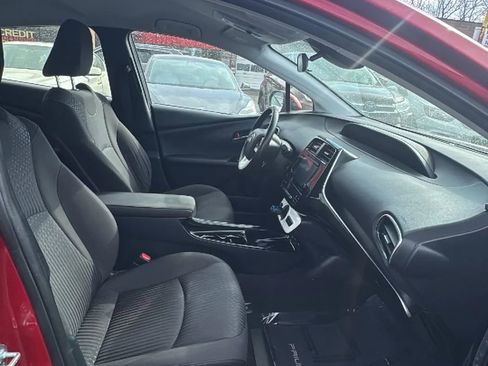 Used 2018 Toyota Prius Prime Plus w/ Carpet Mat Package image 24