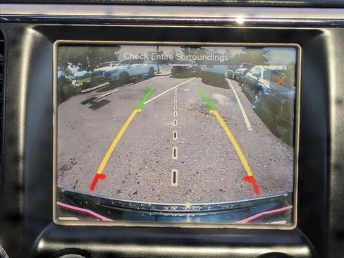 Used 2017 Jeep Grand Cherokee Overland image 14
