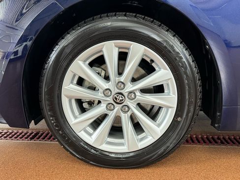Used 2025 Toyota Corolla LE w/ LE Premium Package FWD image 8
