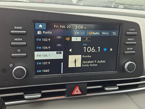 Used 2025 Hyundai Elantra Sport image 24