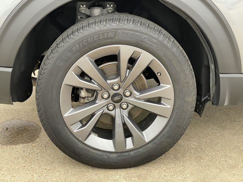 Used 2025 Ford Explorer Active w/ Active Comfort Package image 52