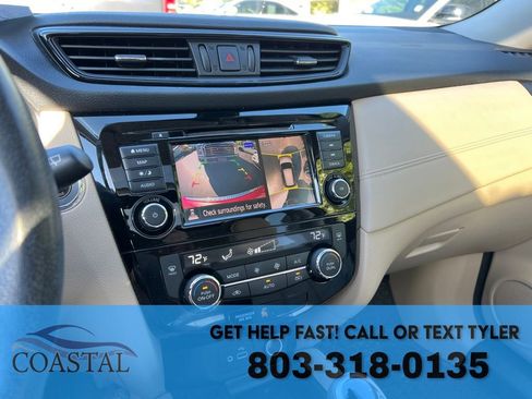Used 2019 Nissan Rogue SL w/ Premium Package image 16