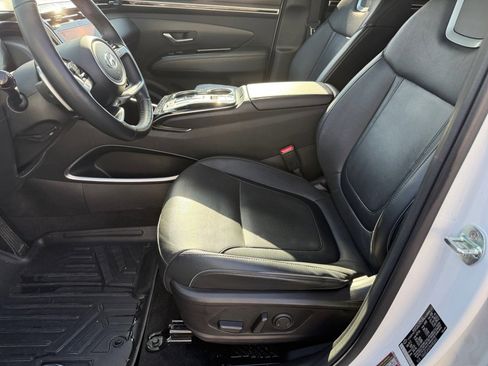 Used 2022 Hyundai Tucson Limited image 34