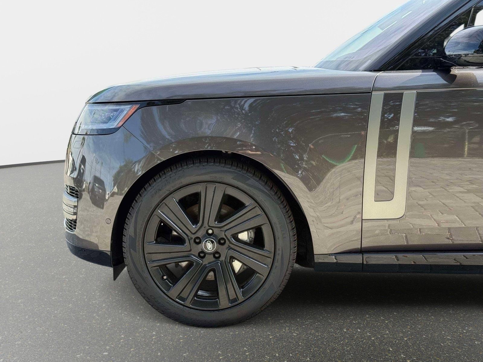 Used 2022 Land Rover Range Rover Long Wheelbase SE AWD/4WD image 12