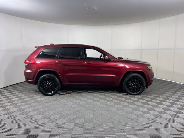 Used 2021 Jeep Grand Cherokee Laredo X AWD/4WD image 8