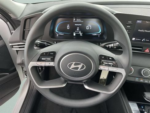 New 2026 Hyundai Elantra SE FWD image 30