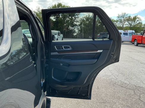 Used 2019 Ford Explorer Limited w/ Class III Trailer Tow Package AWD/4WD image 15