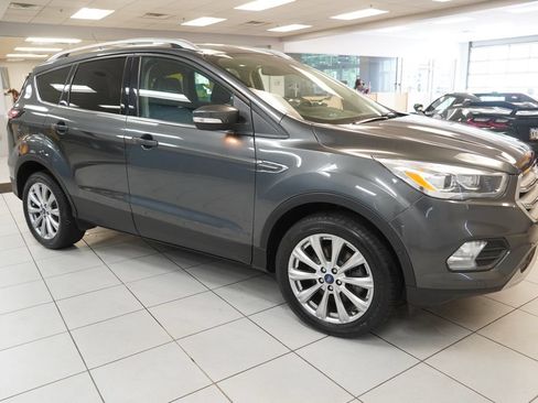 Used 2018 Ford Escape Titanium w/ Ford Safe & Smart Package AWD/4WD image 12
