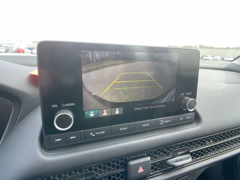 Used 2023 Honda HR-V LX image 17