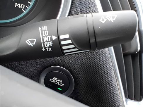 Used 2020 Chevrolet Malibu LT image 32