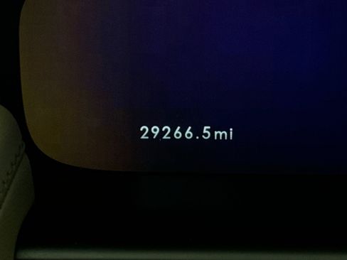 Used 2023 Lincoln Nautilus Reserve image 9