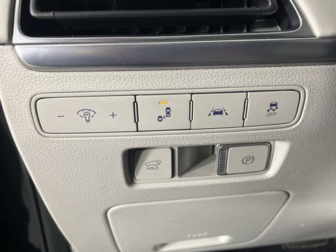 Used 2021 Hyundai Palisade Limited image 19