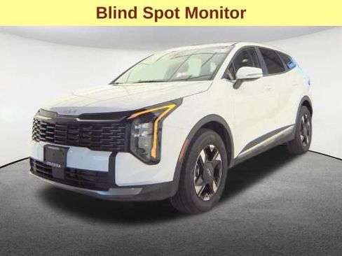 Used 2026 Kia Sportage LX w/ LX Convenience Package AWD/4WD image 4