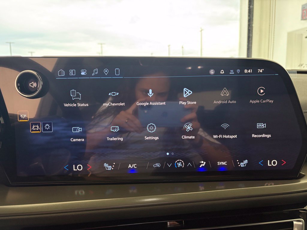 New 2027 Chevrolet Traverse LT w/ Driver Confidence Package FWD image 7