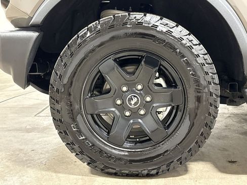 Used 2025 Ford Bronco Outer Banks image 27