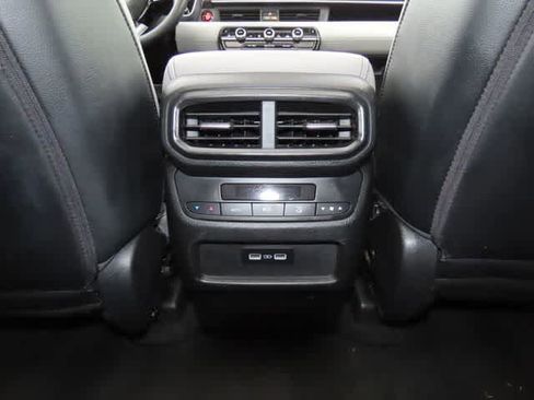 Used 2023 Honda Pilot Touring image 28