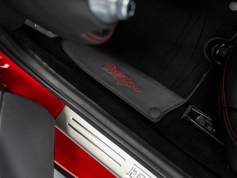 Used 2020 Ferrari Portofino RWD image 45