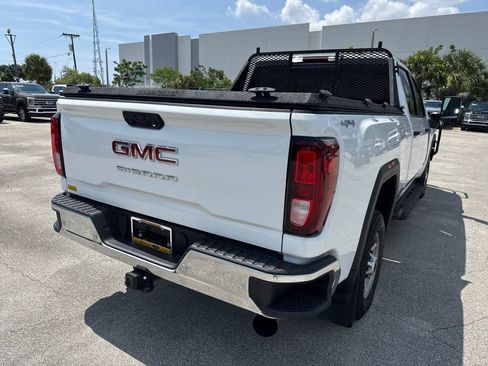 Used 2024 GMC Sierra 2500 Pro AWD/4WD image 3