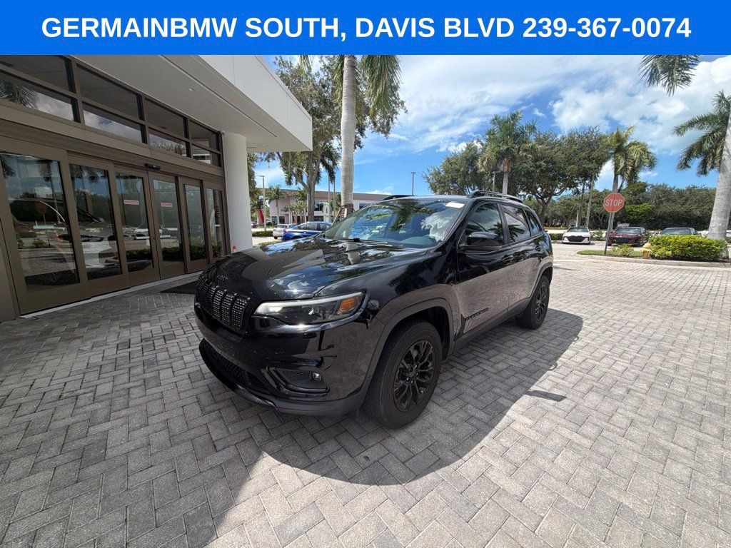 Used 2023 Jeep Cherokee Altitude Lux AWD/4WD image 1
