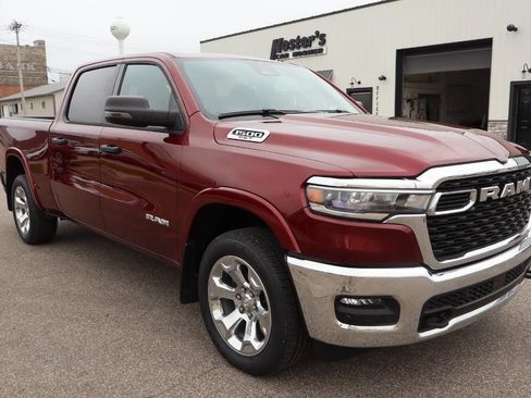 Used 2025 RAM 1500 Big Horn AWD/4WD image 2