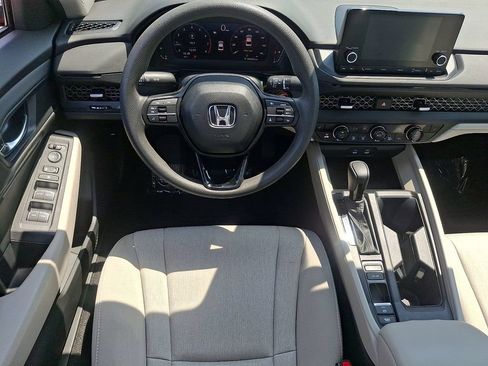 Used 2024 Honda Accord EX image 11