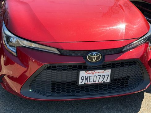 Used 2021 Toyota Corolla LE FWD image 9