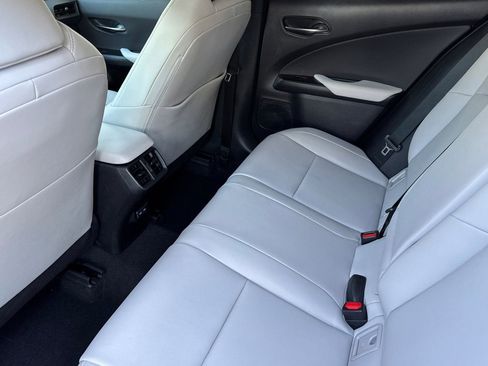 Certified 2024 Lexus UX 250h F Sport FWD image 14