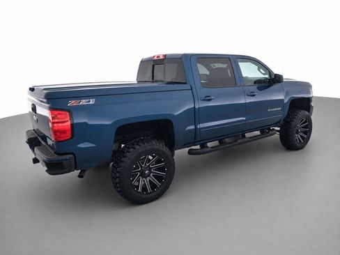 Used 2017 Chevrolet Silverado 1500 LT w/ All Star Edition AWD/4WD image 5