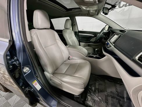 Used 2016 Toyota Highlander XLE FWD image 37