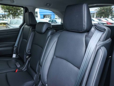 Certified 2025 Honda Odyssey EX-L image 23