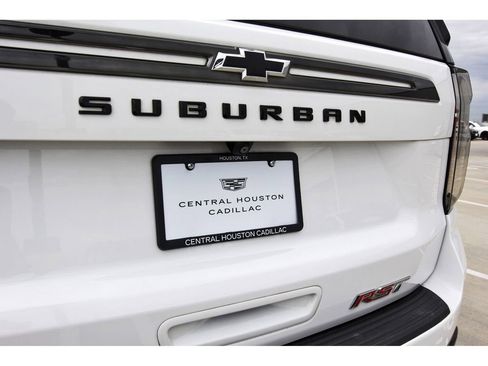 Used 2021 Chevrolet Suburban RST AWD/4WD image 28