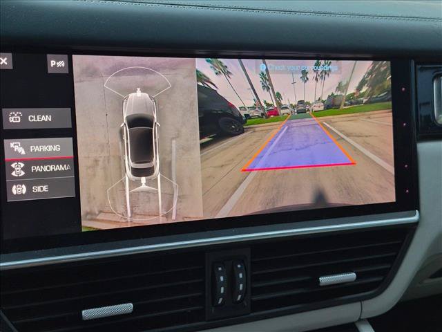 Used 2020 Porsche Cayenne AWD/4WD image 17