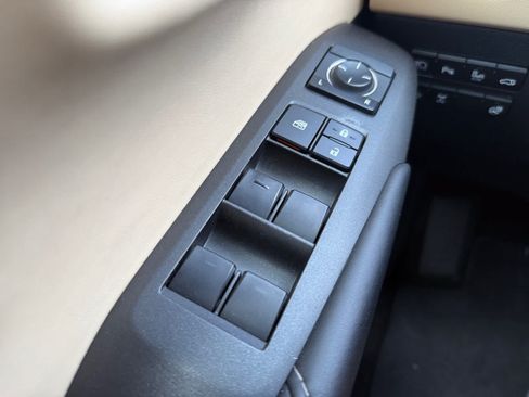Used 2015 Lexus NX 200t AWD w/ Luxury Package image 27