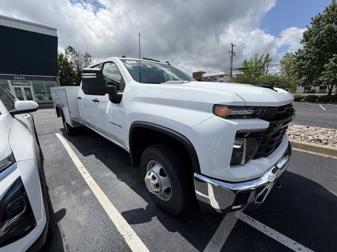 New 2026 Chevrolet Silverado 3500 W/T w/ WT Convenience Package AWD/4WD image 2