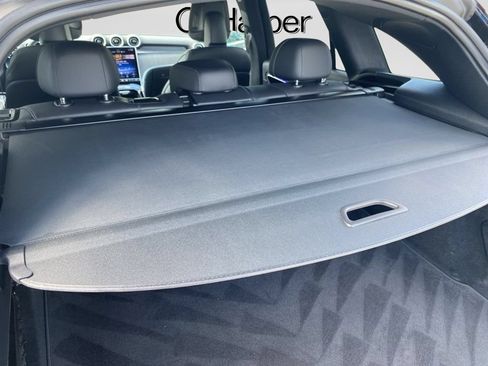 Used 2025 Mercedes-Benz GLC 300 image 17