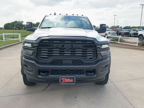 New 2026 RAM 5500 Tradesman AWD/4WD image 4