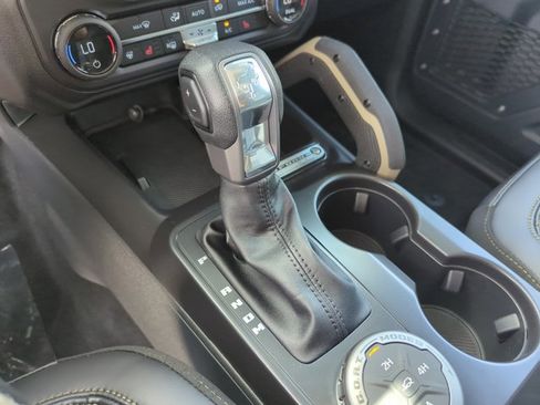 New 2026 Ford Bronco Badlands AWD/4WD image 12