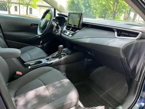 Used 2022 Toyota Corolla LE FWD image 21