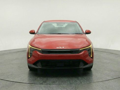 Used 2025 Kia K4 LXS image 2