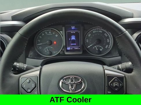 Used 2017 Toyota Tacoma TRD Off-Road w/ Tow Package (A/T) AWD/4WD image 11