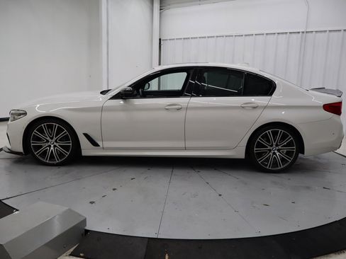 Used 2019 BMW 540i w/ M Sport Package image 9