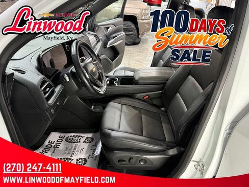 Used 2026 Chevrolet Traverse LT FWD image 19