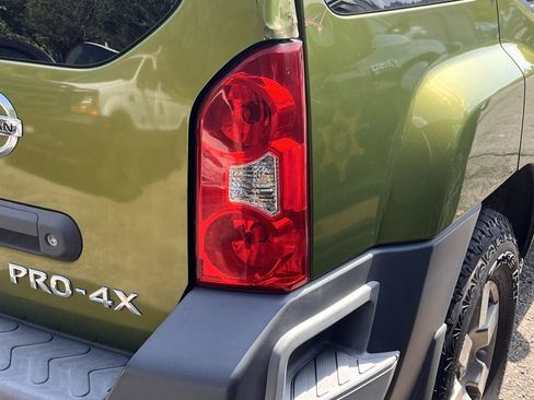 Used 2011 Nissan Xterra PRO-4X w/ Pro-4x Leather Pkg AWD/4WD image 28