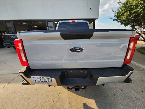 Used 2025 Ford F250 XLT w/ FX4 Off-Road Package AWD/4WD image 5