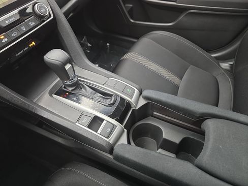 Used 2018 Honda Civic EX image 24
